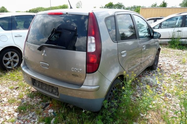 Drzwi przód prawe Mitsubishi Colt VI Z30 2007 Hatchback 5-drzwi (Kod lakieru: A98)