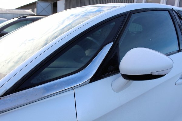 Amortyzator przód lewy Citroen DS5 2014 (2011-2015) 2.0HDI RHH Hatchback 5-drzwi 