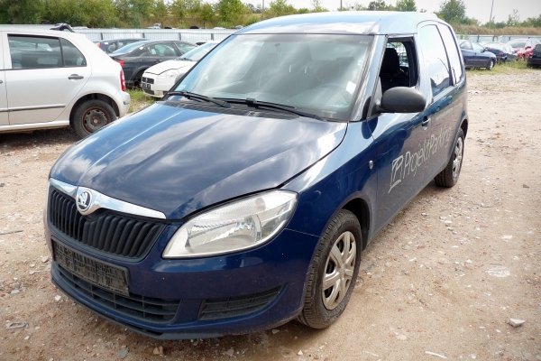 Zderzak przód Skoda Praktik 5J Lift 2014 (2010-2015) (kod lakieru: LF5A)