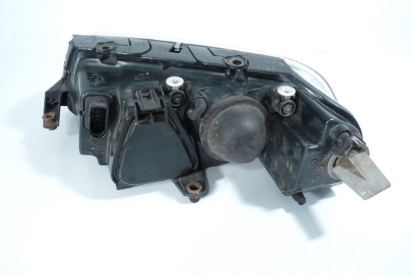 _Reflektor prawy VW Passat B5 Lift 2000-2005 