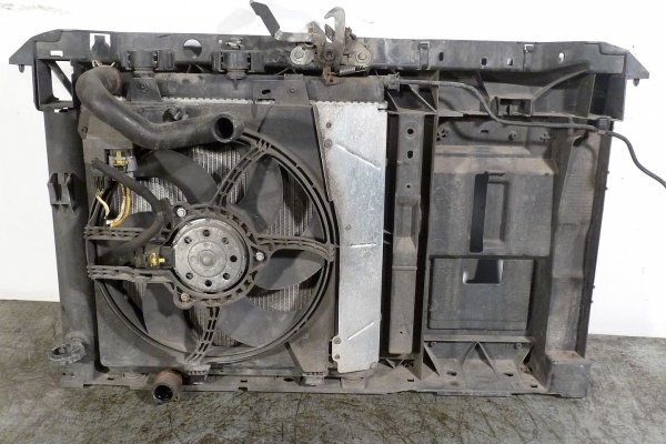 Pas Przód (z chłodnicami) Citroen C2 2006 1.4HDI 