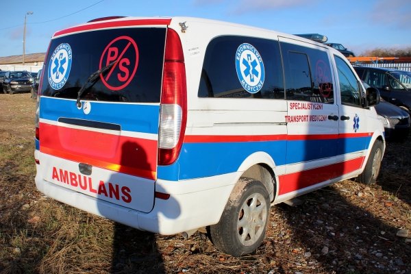 Błotnik przód lewy Mercedes Vito W639 2006 Bus 