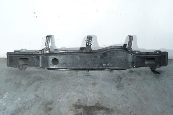 Belka zderzaka tył tylnego Hyundai i30 2011 LIFT