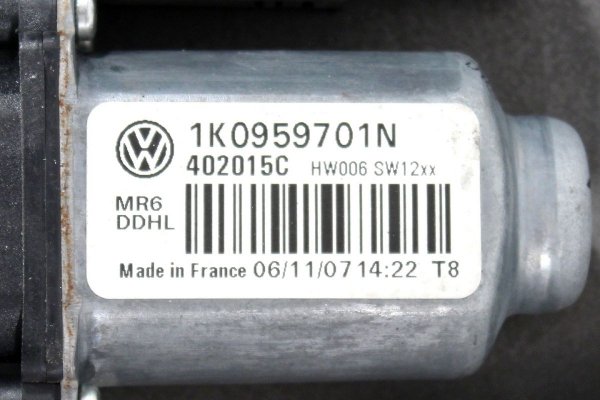 _Podnośnik szyby przód lewy VW Golf V 1K 2003-2008 5D