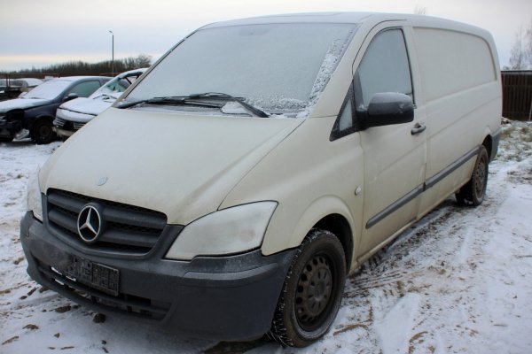 Listwa klapy bagażnika tył Mercedes Vito W639 2011 2.2CDI 651940 Bus