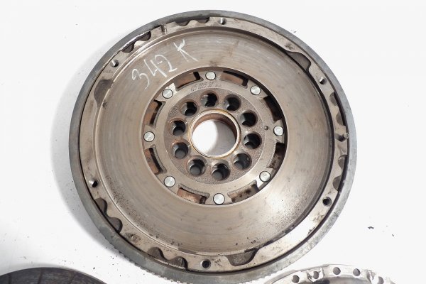 Sprzęgło tarcza docisk koło dwumasowe Volvo S60 2007 2.4D D5244T4