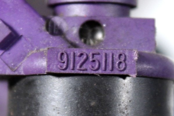 Listwa wtryskowa Volvo V40 S40 1995-2000 1.8 16V