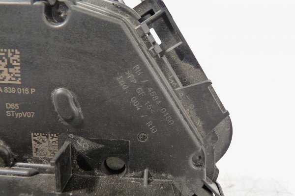 Zamek drzwi tył prawy Volkswagen Audi