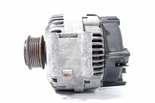 Alternator Audi A6 C6 2005 2.4i BDW Kombi