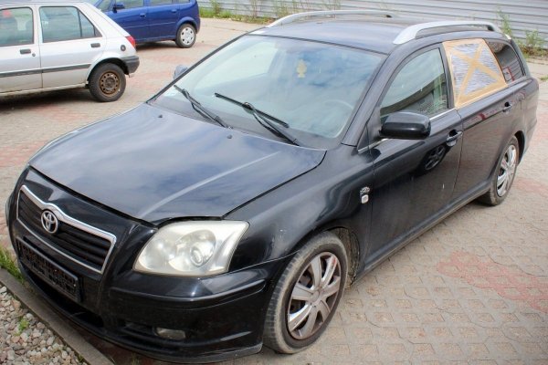 _Drzwi Przód Prawe Toyota Avensis T25 2005 2.0D4D Kombi (gołe drzwi bez osprzętu)