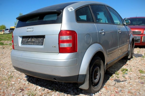 Szyba drzwi tył prawa Audi A2 2002 Hatchback 5-drzwi