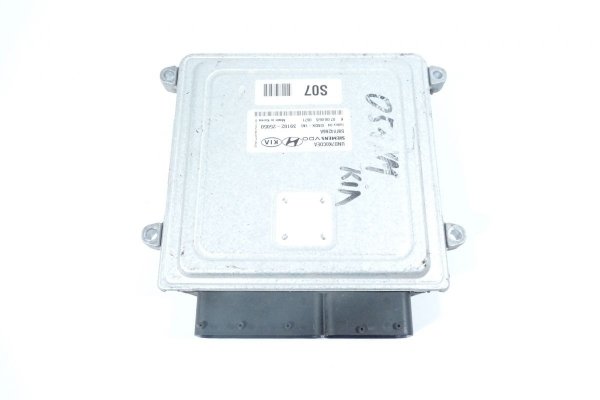 Komputer sterownik silnika Kia Carens FG 2006 2.0i 