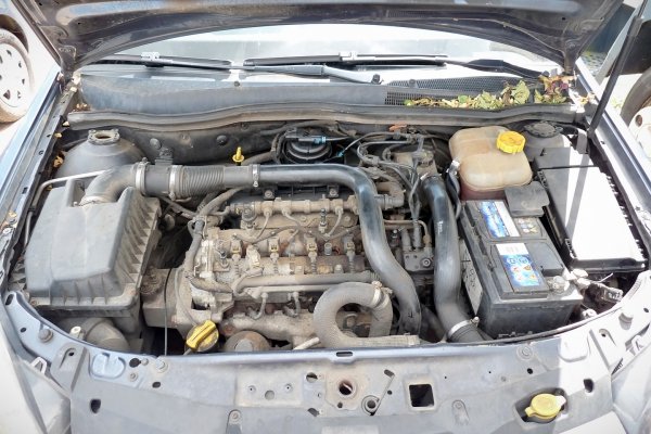Zderzak tył Opel Astra H 2010 Kombi (kod lakieru: GBI)