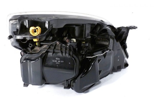 _Reflektor lewy Opel Vectra C Lift 2005-2008 Kombi (bi-xenon z doświetlaniem zakrętów)