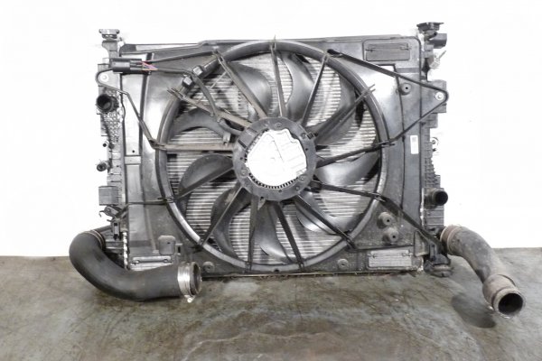 Chłodnica wody + klimatyzacja + wentylator+ intercooler Ford Escape IV 2020 Suv 5-drzwi 