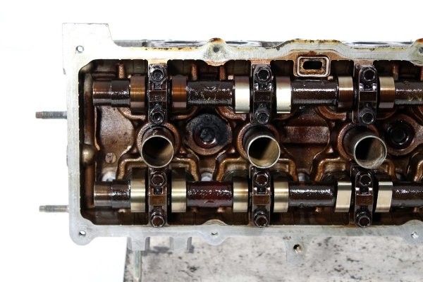 _Głowica Nissan Primera P11 Almera n16 Tino  1.8i 16V QG18