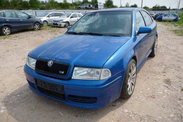 Błotnik przód prawy Skoda Octavia I 1U 1999 Liftback