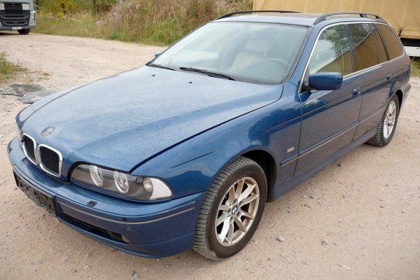 Zderzak tył PDC BMW 5 E39 2002 Kombi (Kod lakieru: TOPASBLAU METALLIC (364))