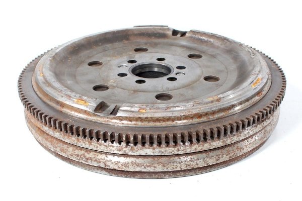 Koło dwumasowe Audi A4 B5 1995-2000 1.6i 8V