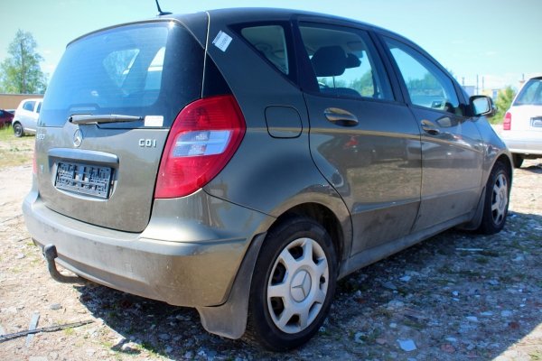 Mercedes A-Klasa W169 2008 2.0CDI 640942 Hatchback 5-drzwi [A]
