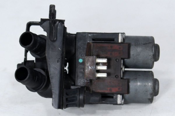 _Elektrozawór nagrzewnicy Mercedes E-klasa W210 1995-2002 2.7CDI