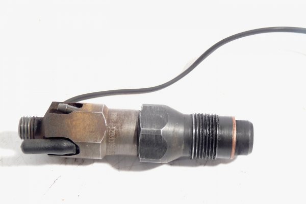 Wtryskiwacz sterujący Peugeot Partner / Citroen Berlingo 2006 1.9D