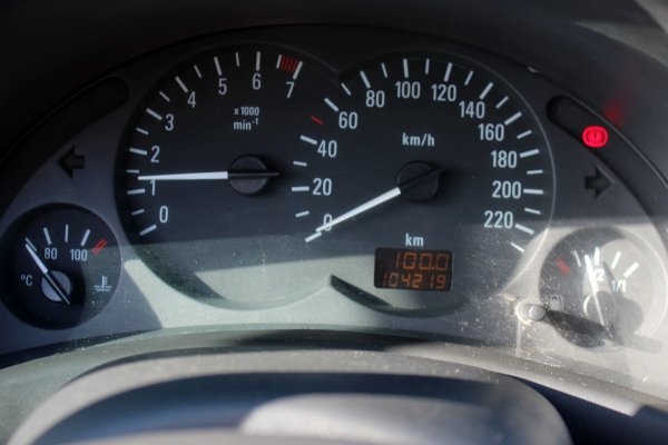 Opel Corsa C 2000 1.2i Z12XE Hatchback 3-drzwi
