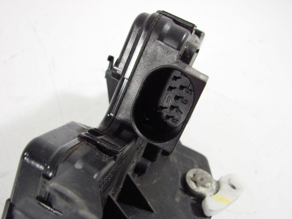 _Zamek drzwi przód lewy BMW 3 E46 2001-2005 Sedan Kombi