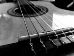 Struny do gitary akustycznej: jaki wybrać rodzaj i grubość?