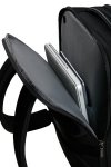 Tylna kieszeń przeznaczona na laptopa 17,3 