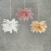 Dekoracyjna nowoczesna różowa lampa wisząca pióra 6 źródeł światła designerska boho kula EMU ST-DN127 pink Step Into Design