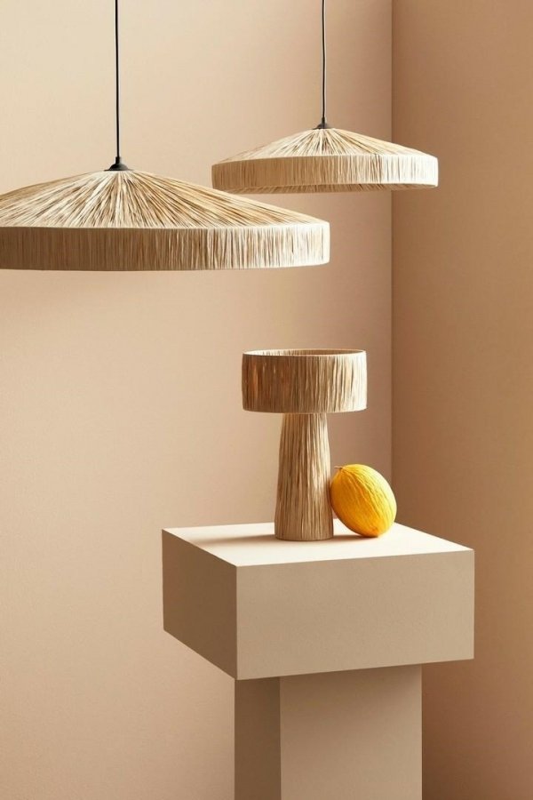 Nowoczesna rustykalna lampa wisząca z raffi beżowa dekoracyjna organiczna forma boho KANDA 50 0828088 BIZZOTTO King Home