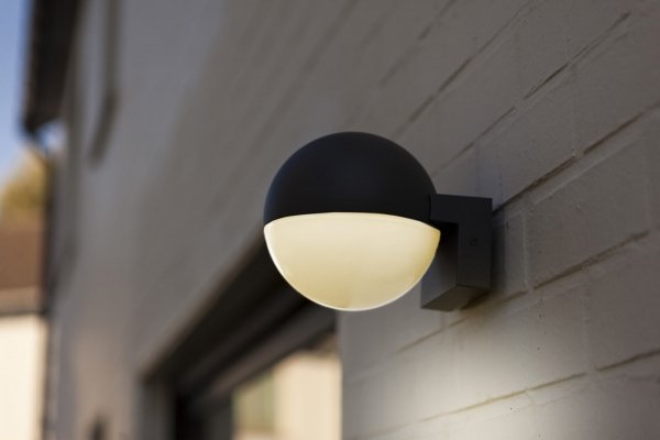 Lampa zewnętrzna kinkiet nowoczesna minimalistyczna kula szara aluminiowa LOOMA IP54 5138001118 LUTEC