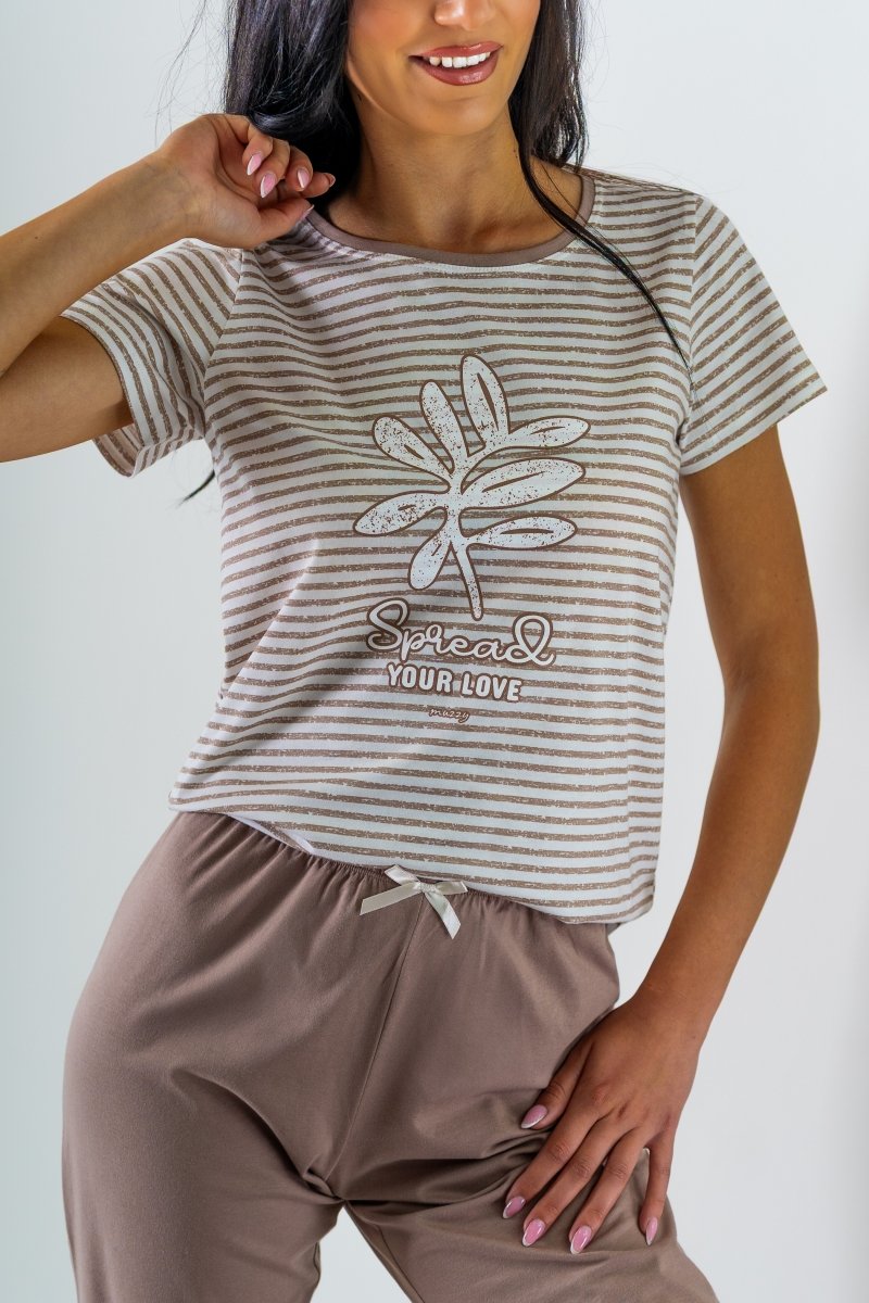 MUZZY Piżama damska PASKI krótki rękawek i spodnie za kolano  R: