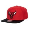 Mitchell & Ness czapka z daszkiem NBA Chicago Bulls NBA Team 2 Tone 2.0 Snapback NBA Bulls HHSS3264-CBUYYPPPRDBK