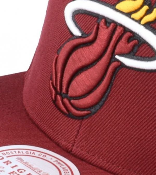 Mitchell &amp; Ness czapka z daszkiem NBA Miami Heat Top Spot Snapback Hwc Heat HHSS3256-MHEYYPPPMARO