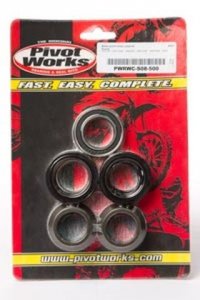 PIVOT WORKS ZESTAW ŁOŻYSK Z TULEJKAMI WODOSZCZELNYMI KOŁA TYLNEGO SUZUKI RMZ 250 07-19,RMZ 450 05-20 