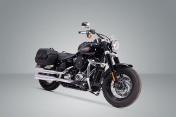 ZESTAW SAKW I STELAŻY LEGEND GEAR LH1/LH1 SW-MOTECH 2X19,5L SOFTAIL STRBOB (17-), STANDARD (20-)