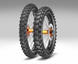 METZELER KOMPLET OPON (2900900/24) 140/80-18 MC360 MID HARD 70M TT M/C MST TYŁ DOT 2024 + (2900800/24) 90/90-21 MC360 MID HARD 5