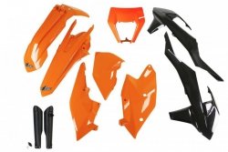 UFO KOMPLET PLASTIKÓW (FULL KIT) Z OSŁONAMI TELESKOPÓW (AMORTYZATORÓW) KTM EXC/EXC-F TPI 17-19 Z OSŁONĄ LAMPY KOLOR OEM (POMARAŃ