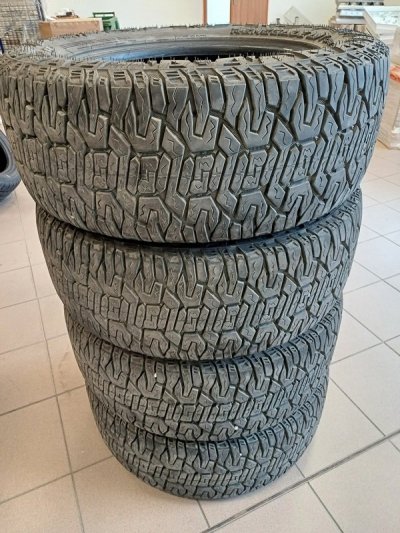 4 szt. opon RADAR LT265/60R18 RENEGADE AT SPORT 119/116S TL #E M+S 3PMSF - używane/balans
