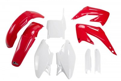 UFO KOMPLET PLASTIKÓW (FULL KIT) Z OSŁONAMI TELESKOPÓW (AMORTYZATORÓW) HONDA CR 125/250 04-07 KOLOR OEM (CZERWONY/BIAŁY) (HO103E