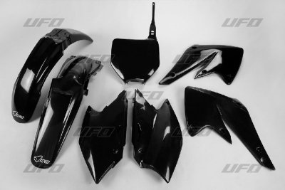UFO KOMPLET PLASTIKÓW KAWASAKI KXF 250 04-05 KOLOR CZARNY (KA203E001)