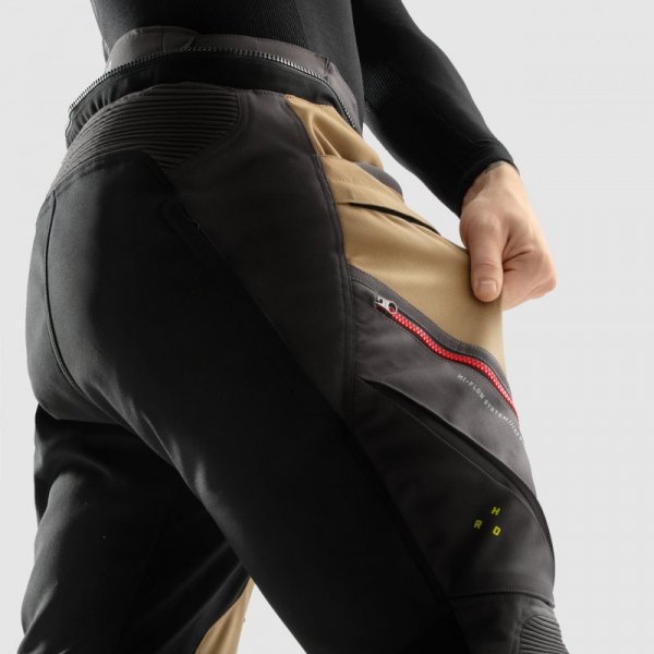 SPODNIE MOTOCYKLOWE TEKSTYLNE REBELHORN HARDY 3.0 DESERT GREY RED 3XL