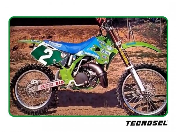 POSZYCIE NA SIEDZENIE KAWASAKI KX 125/250 94-98 REPLICA TEAM KAWASAKI