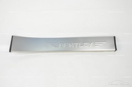 Bentley Continental Flying Spur 2006 Rear right outer scuff plate kickplate