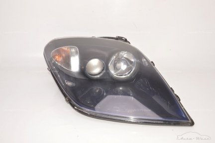 Ferrari 550 Maranello Front right headlight light blue