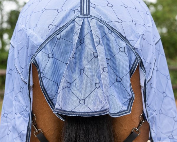 Derka siatkowa z odpinanym kołnierzem i maską SS24 - QHP - country blue