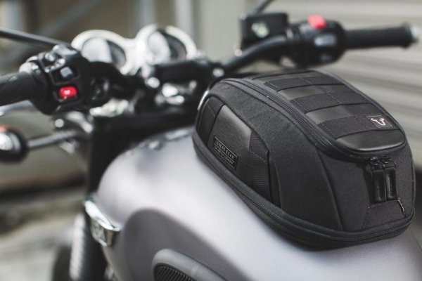 SW-MOTECH TANK BAG LT1 LEGEND GEAR BLACK EDITION