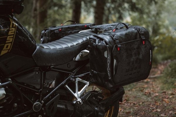 SW-MOTECH SAKWA BOCZNA SYSBAG L ADAPT BLACK 27-40L